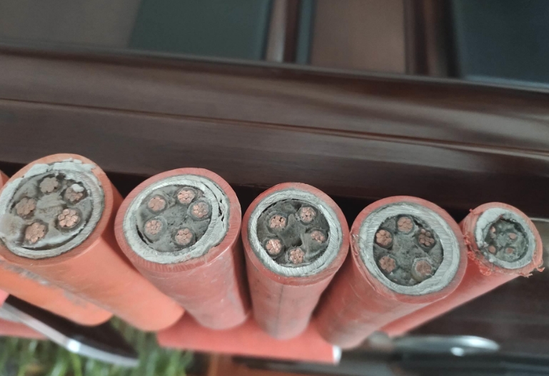 廣州市珠江電線廠有限公司講解礦用防火電纜是礦山工程中的重要組成部分.jpg 廣州市珠江電線廠有限公司講解礦用防火電纜是礦山工程中的重要組成部分.jpg